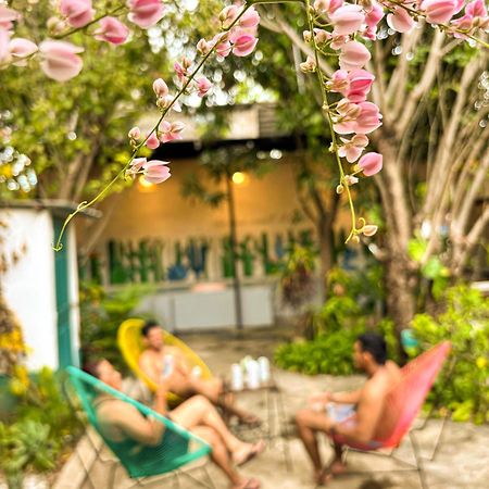 Hostal El Rio Леон Экстерьер фото